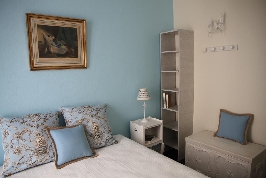 Apartment Lourmel Париж Стая снимка